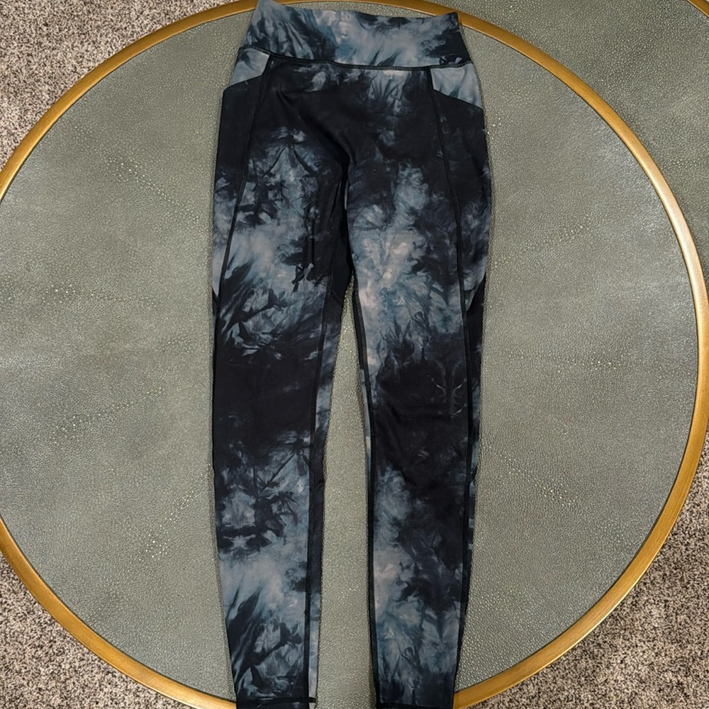 ALPHALETE Leggings Size M w/ pockets